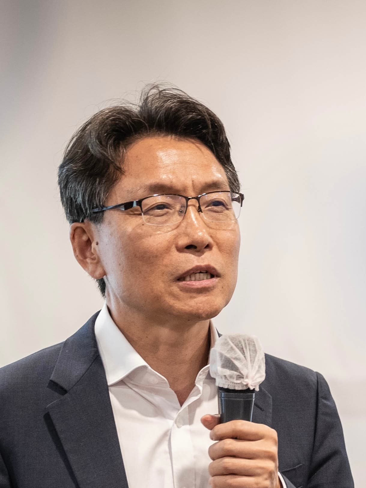 Dr. Seung Beom Hong